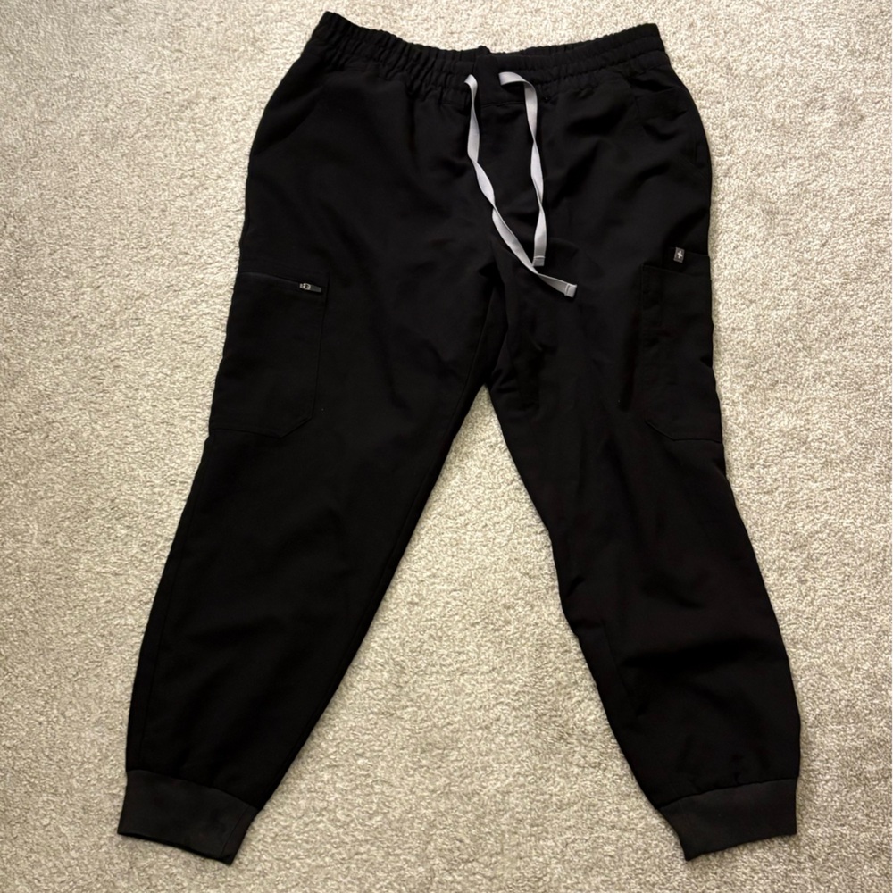 Figs scrub pants LP black uma relaxed regular length waist jogger